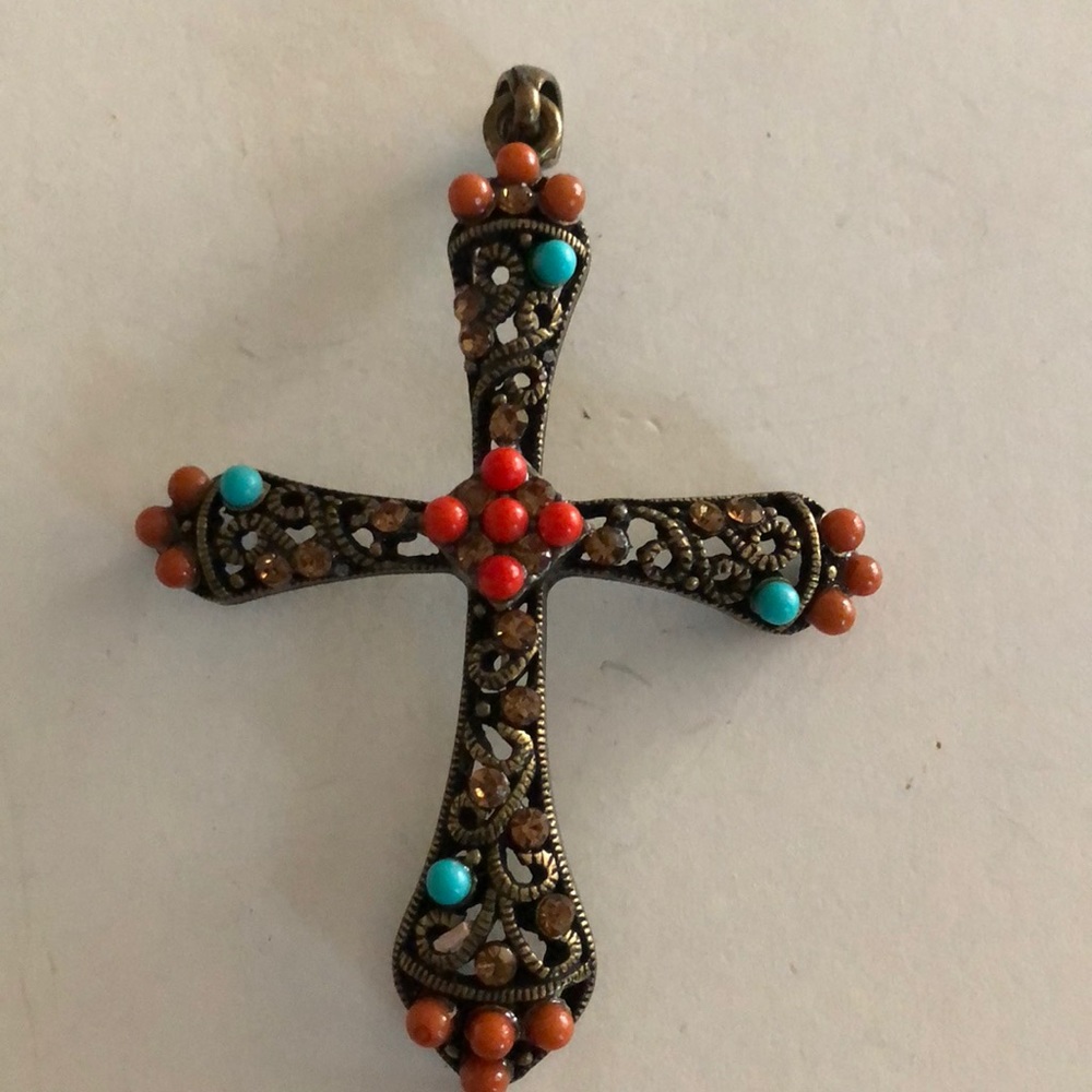 Decorative cross prendant
